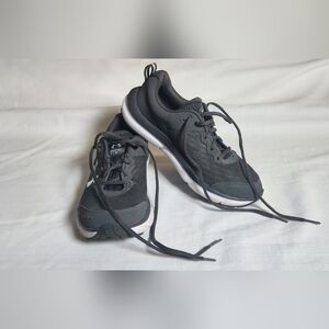 Under Armour sneakers size 9 grey color Comfort Deluxe System